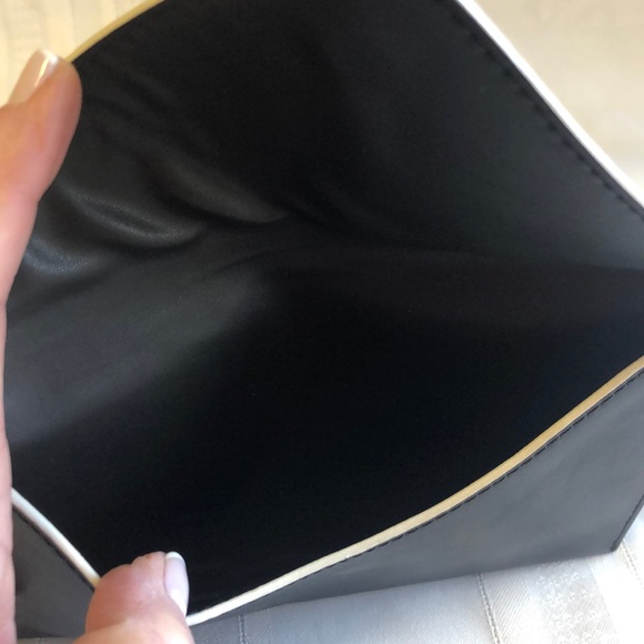 Vera Bradley faux leather slim envelope clutch Blk - Picture 6 of 8